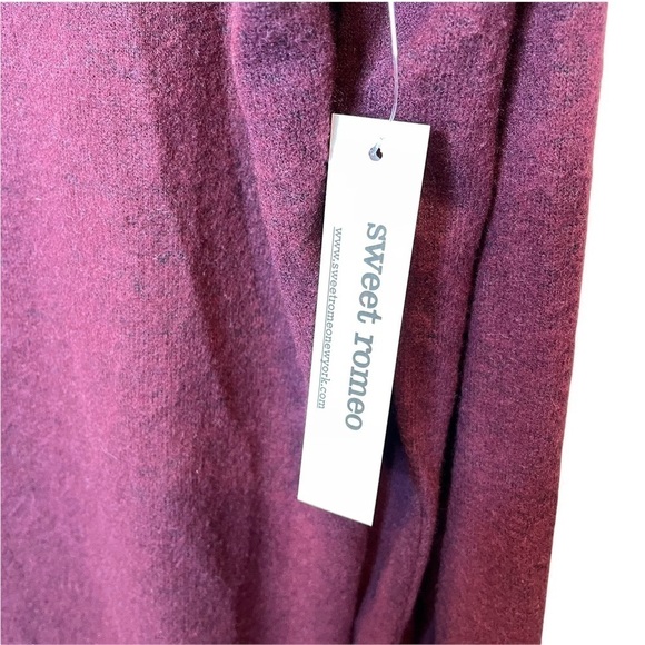 Sweet Romeo Exposed Seam Brushed Hacci Knit Sweater Wine Large NWT New - Picture 3 of 5